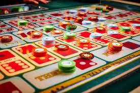 Tampilan layar permainan Boom City di aplikasi mobile domino 4d
